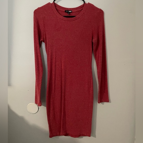 Red Ribbed Dress - Picture 2 of 3